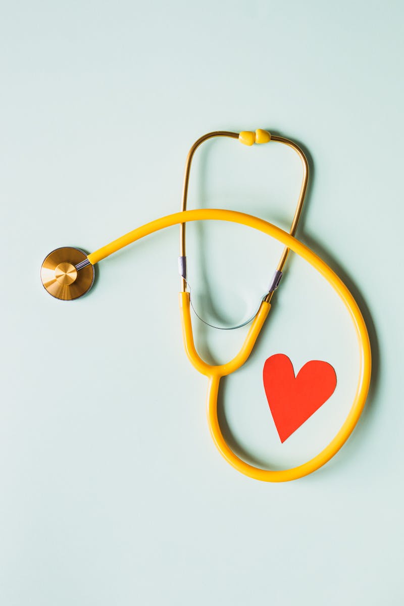 PULSE: AI Pocket ECG Monitor — Medical-Grade Heart Tracking